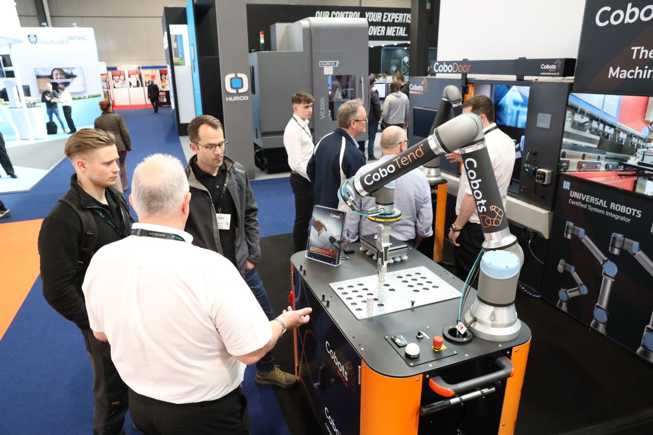 Cobots Online Heading to MACH 2026